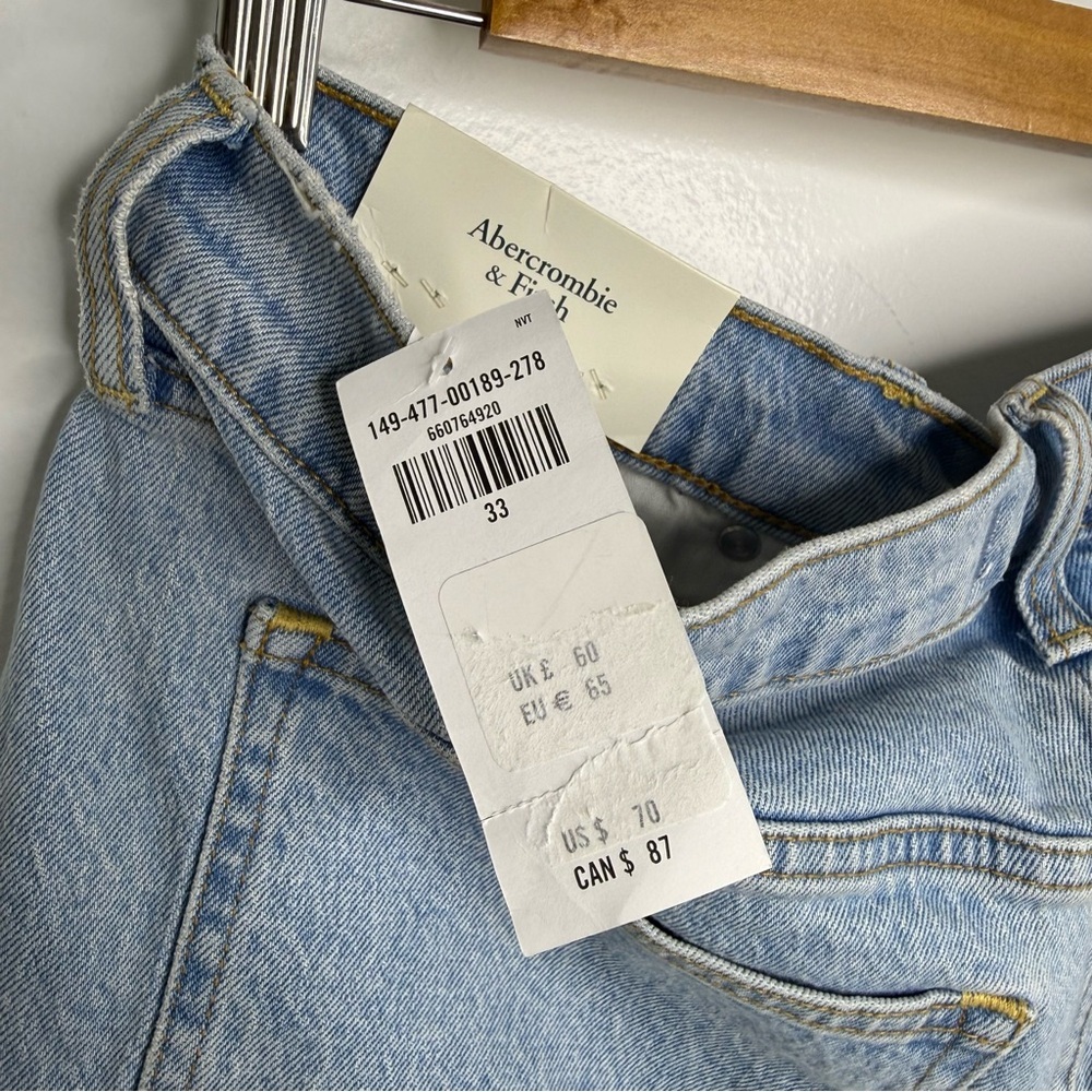 ABERCROMBIE NWT High Rise The Dad Light Wash Shorts - Picture 7 of 7
